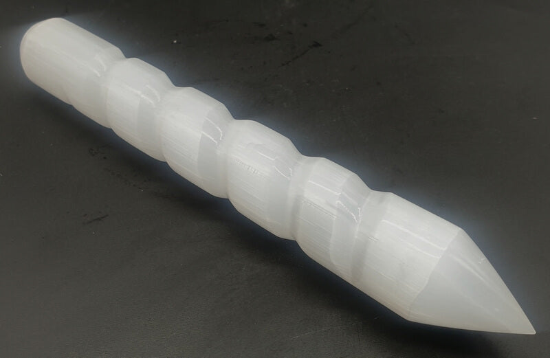 Pointe de Massage Sélénite Torsadée 15cm