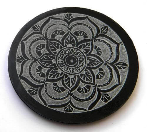 Porte-Encens Pierre Rond Motifs 10cm