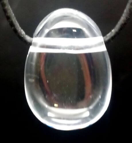 Cristal de Roche roulée Percée 3cm